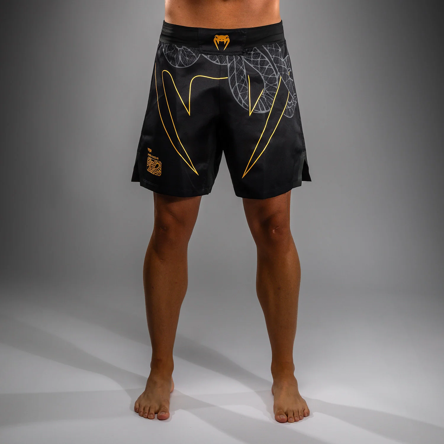 VENUM SERPENTI Fightshort, Fekete/Arany