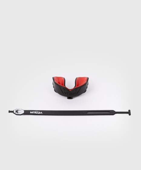 VENUM CHALLENGER Fogvédő, Fekete/Piros