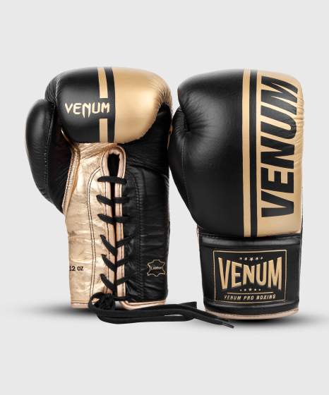 VENUM SHIELD PRO Fűzős boxkesztyű, Fekete/Arany