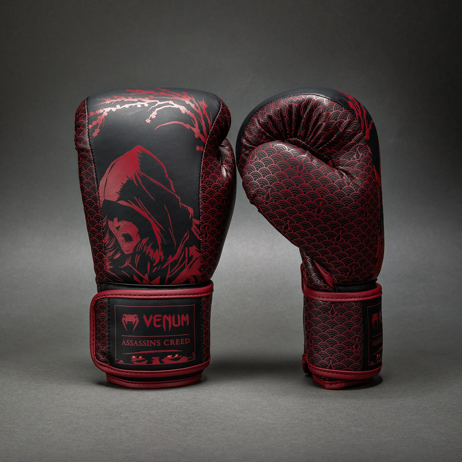 VENUM X ASSASSIN'S CREED SHADOW Boxkesztyű Fekete/Burgundy, 12oz